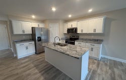 338 Breckinridge Circle, Vine Grove, KY 40175