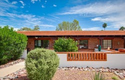 403 S Paseo Tierra C, Green Valley, AZ 85614