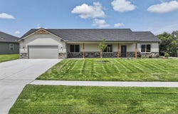 7600 SW 24th TER, Topeka, KS 66614