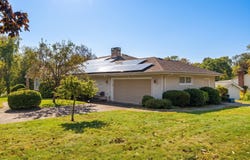 131 Valley Rd, Somerset, MA 02726