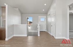 174 Royal Cir, Gillette, WY 82718