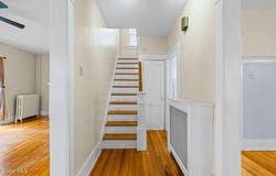 18 Oakwood Street, Albany, NY 12208