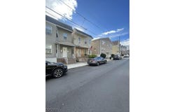 98 Devon Terrace, Kearny Town, NJ 07032-3332