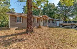811 Thorne Dr, Paragould, AR 72450