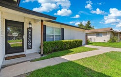 5202 CORAL MIST ST, Kirby, TX 78219