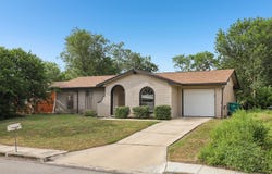 529 Willow Dr, Converse, TX 78109