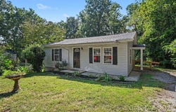 925 S Chestnut Street, Gastonia, NC 28054