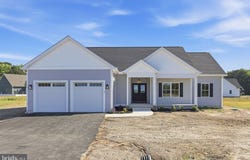 5 SEATTLE SLEW Lane, BERLIN, MD 21811
