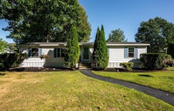 21 Oak Drive, North Hampton, NH 03862
