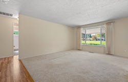 401 S CASCADE Dr, Woodburn, OR 97071