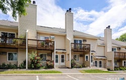 8 Rose Lane, Danbury, CT 06811