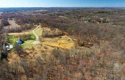 1933 Percy Lane, Highland, MI 48357