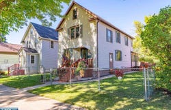 505 S 6th St, Virginia, MN 55792