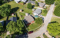 202 E 11th Ave, Caney, KS 67333