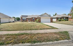 605 W Chandler Drive, Willard, MO 65781