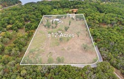 28559 Farm Road 11190, Eagle Rock, MO 65641