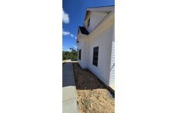 12 VALLEY MANOR DR, STAUNTON, VA 24401