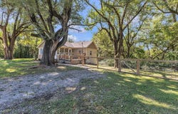 734 Riverview Drive, St Joseph, MO 64503