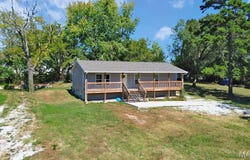 307 S Nettleton Avenue, Mansfield, MO 65704