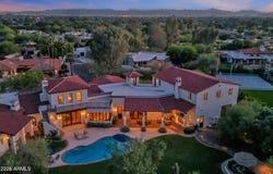 5434 E CAMELHILL Road, Phoenix, AZ 85018
