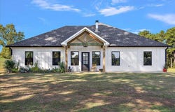 10374 State Hwy 204, Cushing, TX 75760