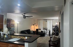500 NE 12th Ave, Hallandale Beach, FL 33009