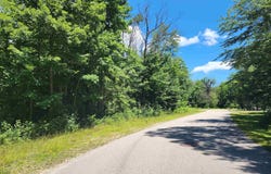 Ledgewood Road, Conway, NH 03860