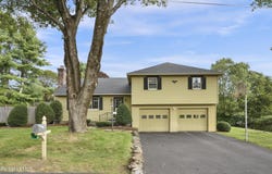 24 Raymond Dr, Dalton, MA 01226