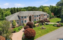1 Wimbledon Court, Cedar Grove, NJ 07009