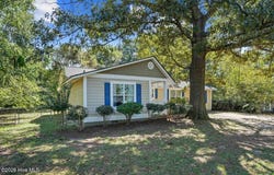 111 Lakehurst Drive, Dudley, NC 28333