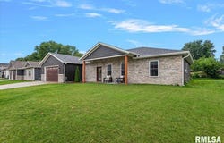 55 Durbin Terrace, Chatham, IL 62629