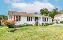 36 Thomas Ave, Haverhill, MA 01832