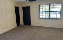 107 Thomas St, Crockett, TX 75835
