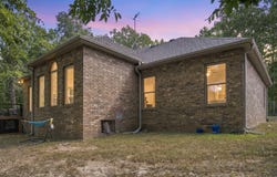 1461 Equestrian Road, Ozark, MO 65721