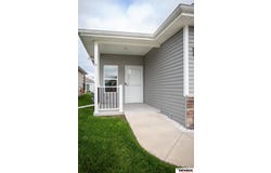2868 Wagon Drive, Lincoln, NE 68507