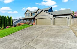 1268 E Spencer Ct, La Center, WA 98629