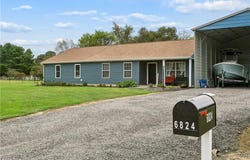 6824 Michael Lane, Hayes, VA 23072