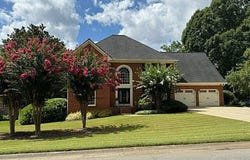 122 N Lakeside Drive NW, Kennesaw, GA 30144