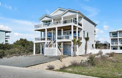 413 E Fourth Street, Ocean Isle Beach, NC 28469