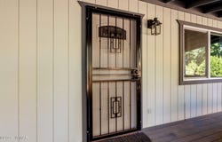 3380 Turkey Run, Overgaard, AZ 85933