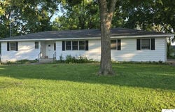 208 E Bodine Avenue, Clinton, MO 64735