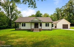 216 Lafayette St, Oneida, TN 37841