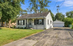 647 E Prairie Avenue, Lombard, IL 60148