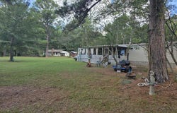 220 County Road 3405, JOAQUIN, TX 75954