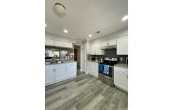 1051 COUNTRY CLUB DR, Seguin, TX 78155