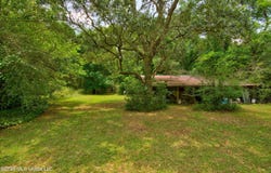 13513 Bunker Hill Road, Moss Point, MS 39562