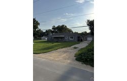 2201 NW Clay ST, Topeka, KS 66608