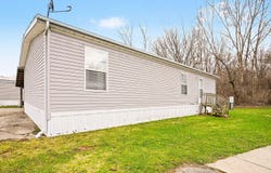 7604 Red Arrow Highway, Watervliet, MI 49098