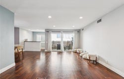 1121 N Olive Drive, West Hollywood, CA 90069