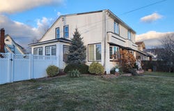 883 McKenna Avenue, Baldwin, NY 11510